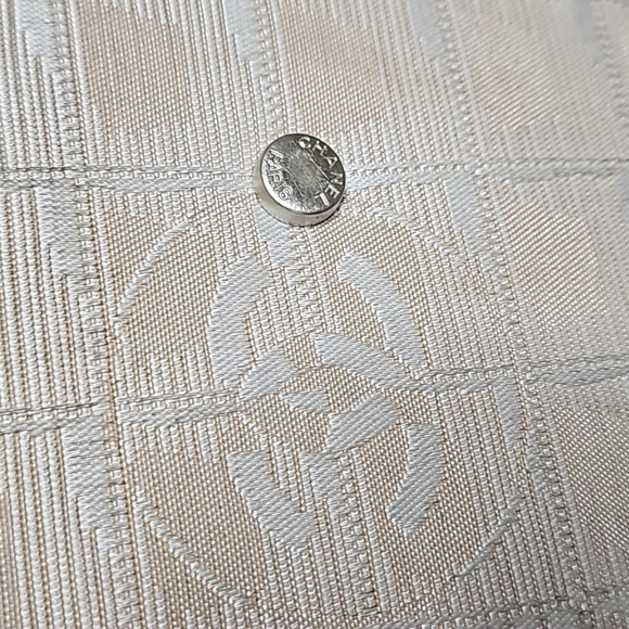 Chanel XL Travel Ligne Ivory Tan White Cream Nylon Duffle Bag - Picture 12 of 16